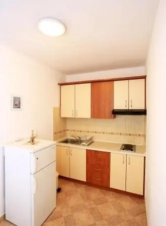 In With Seaview, Balcony, Air Condition, Wifi Kali