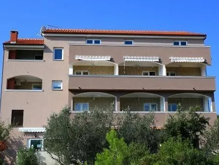 아파트 In With Seaview, Balcony, Air Condition, Wifi *